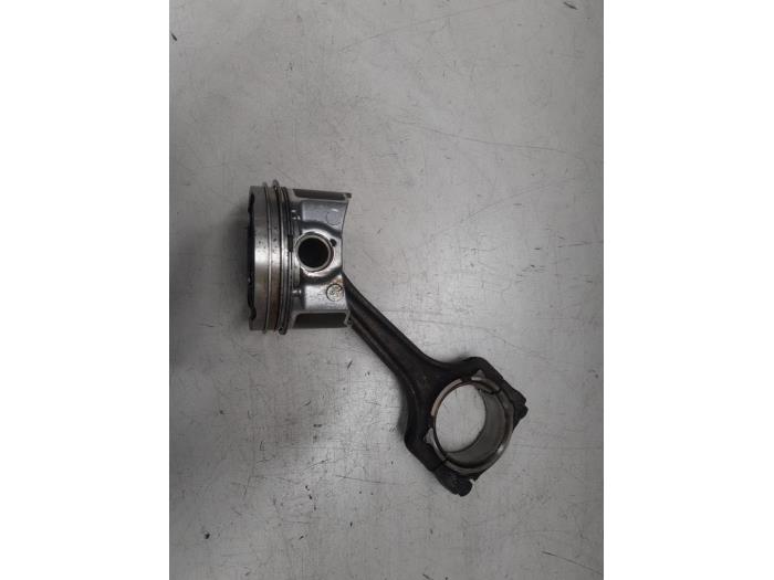 Used Piston Alfa Romeo Giulietta (940) 1.4 TB 16V MultiAir Price € 75,00 Margin scheme offered by A.T.S. van de Wiel