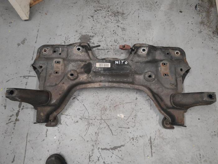 Used Subframe Alfa Romeo MiTo (955) 1.4 TB 16V Price € 85,00 Margin scheme offered by A.T.S. van de Wiel