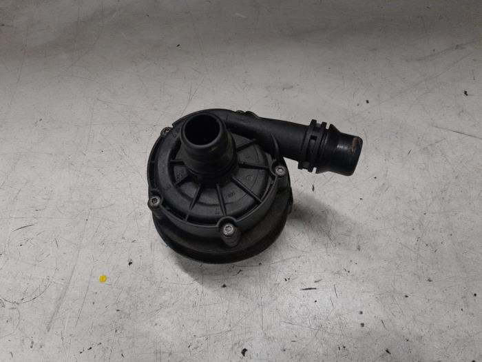 Begagnade Extra vattenpump Fiat Doblo Cargo (263) 1.6 D Multijet Pris € 60,00 Marginaltabell erbjuds av A.T.S. van de Wiel