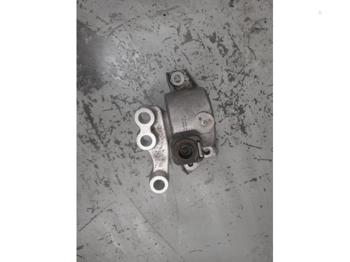 Used Engine mount Fiat Doblo Cargo (263) 1.6 D Multijet Price € 40,00 Margin scheme offered by A.T.S. van de Wiel
