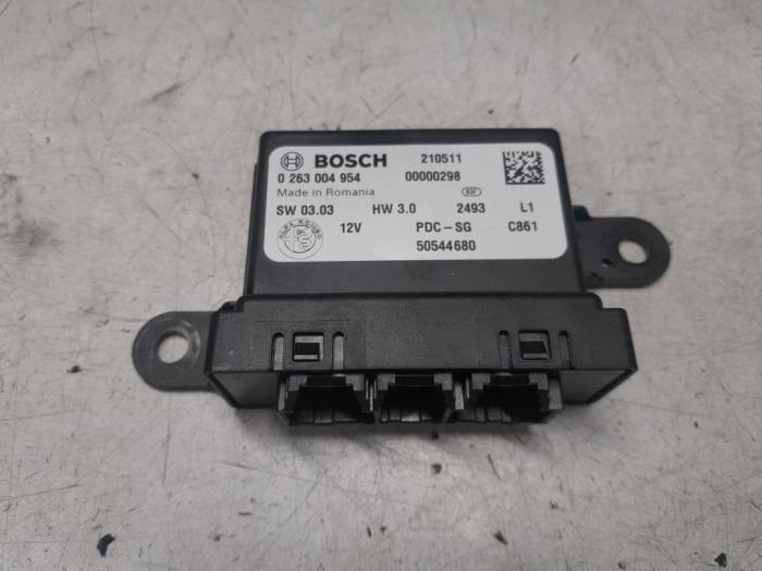 Usados Módulo PDC Alfa Romeo Stelvio (949) 2.2d 16V 160 Precio € 60,00 Norma de margen ofrecido por A.T.S. van de Wiel