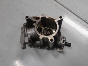 Begagnade Vakuumpump (bensin) Audi A4 (B8) 1.8 TFSI 16V Pris € 50,00 Marginaltabell erbjuds av A.T.S. van de Wiel