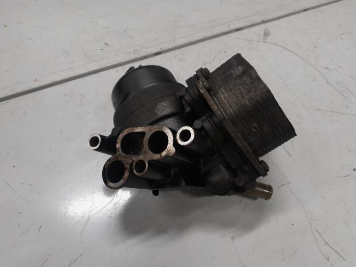 Gebrauchte Ölfiltergehäuse Peugeot Boxer (U9) 2.2 HDi 100 Euro 4 Preis € 70,00 Margenregelung angeboten von A.T.S. van de Wiel