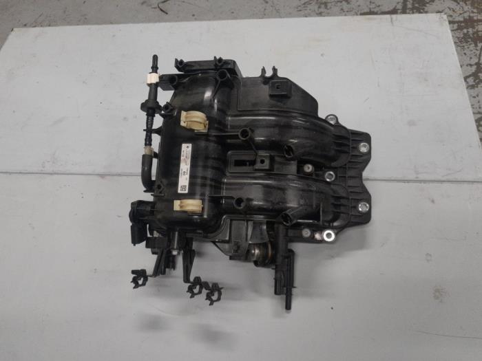 Używane Kolektor dolotowy Fiat 500L (199) 0.9 TwinAir Turbo 105 Cena € 85,00 Procedura marży oferowane przez A.T.S. van de Wiel