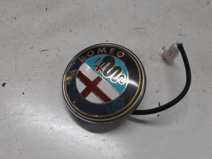 Używane Emblemat Alfa Romeo MiTo (955) 1.3 JTDm 16V Cena € 40,00 Procedura marży oferowane przez A.T.S. van de Wiel