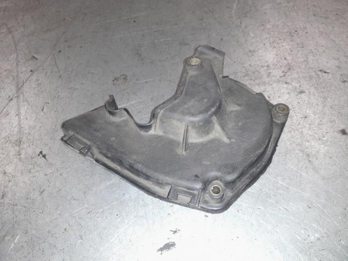Usagé Couvercle de distribution Alfa Romeo 156 (932) 1.9 JTD Prix € 35,00 Règlement à la marge proposé par A.T.S. van de Wiel