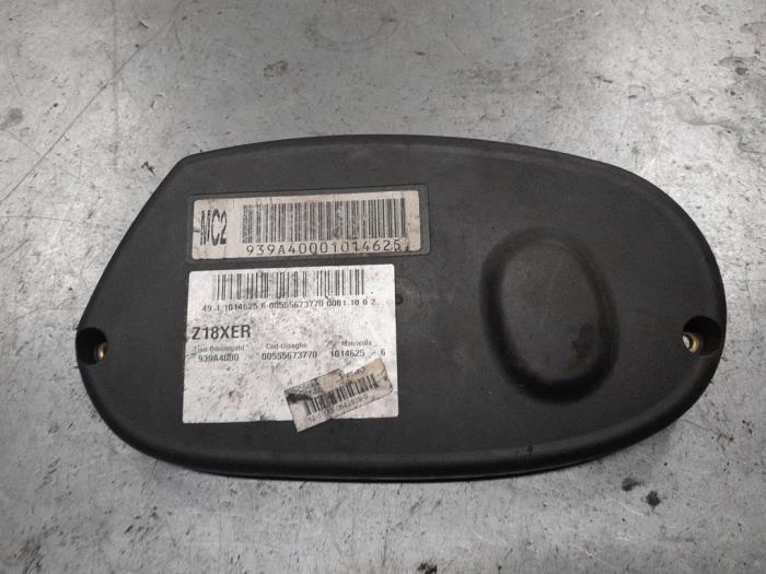 Usagé Couvercle de distribution Alfa Romeo 159 (939AX) 1.8 MPI 16V Prix € 50,00 Règlement à la marge proposé par A.T.S. van de Wiel