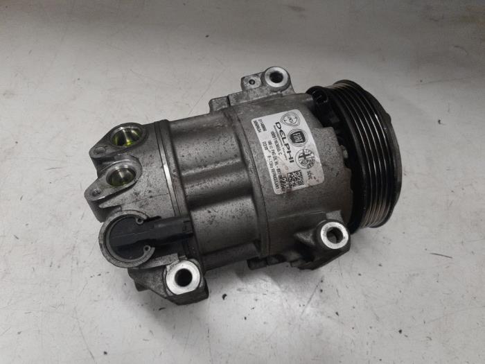 Usagé Pompe clim Alfa Romeo Giulietta (940) 1.4 TB 16V MultiAir Prix € 185,00 Règlement à la marge proposé par A.T.S. van de Wiel
