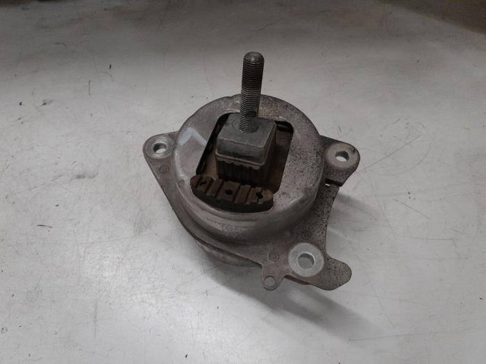 Used Engine mount Alfa Romeo Stelvio (949) 2.2d 16V 160 Price € 90,00 Margin scheme offered by A.T.S. van de Wiel