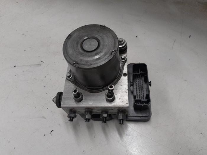Gebrauchte ABS Pumpe Fiat Ducato (250) 2.3 D 130 Multijet Preis € 140,00 Margenregelung angeboten von A.T.S. van de Wiel