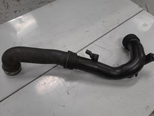 Intercooler Rohr van een Seat Toledo (5P2) 2.0 TDI 16V 2006