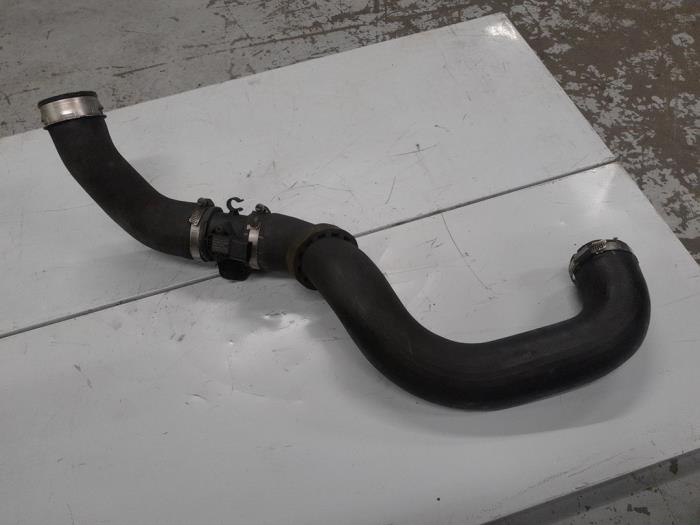 Gebrauchte Intercooler Rohr Volkswagen Transporter T5 2.0 TDI DRF 4Motion Preis € 75,00 Margenregelung angeboten von A.T.S. van de Wiel