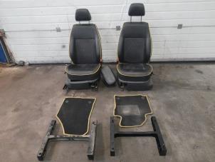 Usados Juego de tapicería (completo) Volkswagen Caddy III (2KA,2KH,2CA,2CH) 1.6 TDI 16V Precio € 340,00 Norma de margen ofrecido por A.T.S. van de Wiel