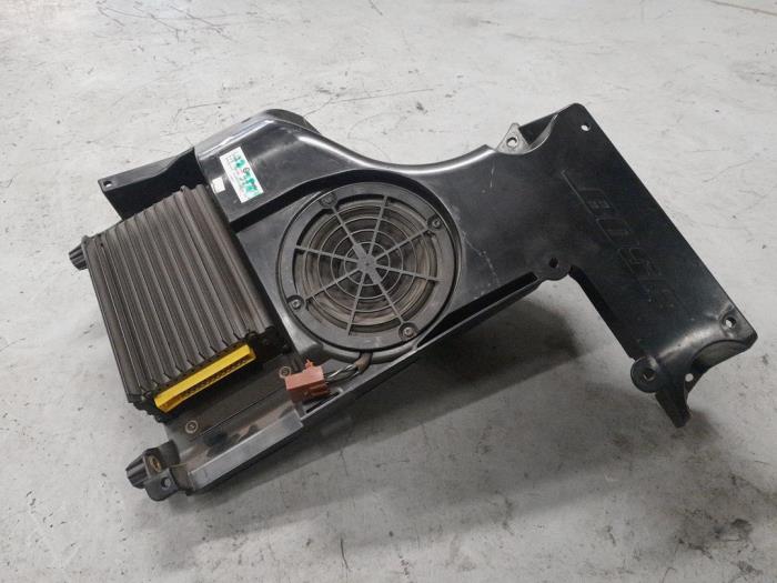 Begagnade Bashögtalare Alfa Romeo 147 (937) 2.0 Twin Spark 16V Pris € 70,00 Marginaltabell erbjuds av A.T.S. van de Wiel