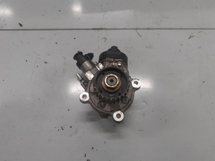 Gebrauchte Kraftstoffpumpe Mechanisch Alfa Romeo Giulia (952) 2.2d 180 16V Preis € 490,00 Margenregelung angeboten von A.T.S. van de Wiel