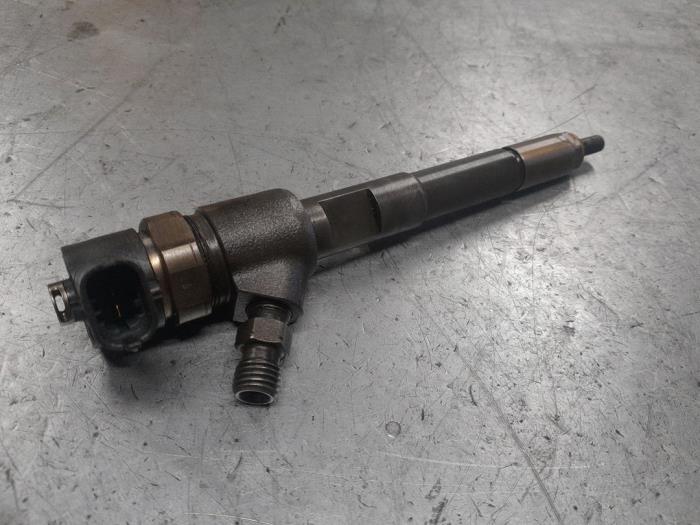 Usagé Injecteurs Opel Combo 1.3 CDTI 16V Prix € 90,00 Règlement à la marge proposé par A.T.S. van de Wiel