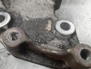 Engine mount from a Fiat Ducato (250) 2.3 D 130 Multijet 2017