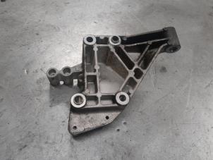 Engine mount from a Fiat Ducato (250) 2.3 D 130 Multijet 2017
