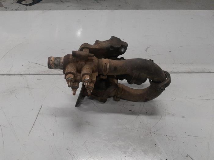 Begagnade Extra vattenpump Renault Master III (FV) 2.3 dCi 110 16V FWD Pris € 45,00 Marginaltabell erbjuds av A.T.S. van de Wiel