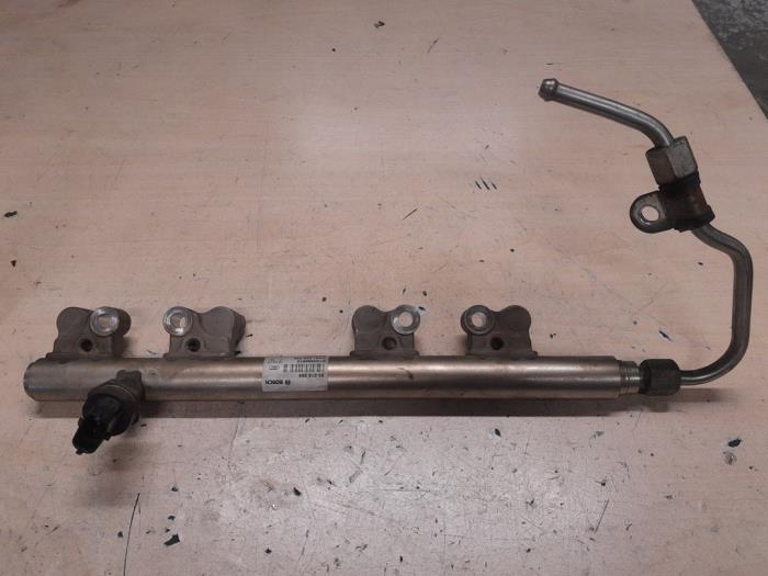 Usagé Système d'injection Alfa Romeo Giulietta (940) 1.75 TBI 16V QV Prix € 85,00 Règlement à la marge proposé par A.T.S. van de Wiel