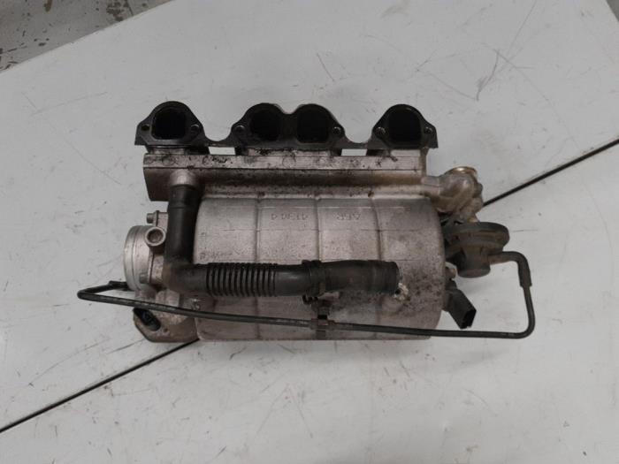 Gebrauchte Abgaskrümmer Volkswagen Caddy III (2KA,2KH,2CA,2CH) 2.0 SDI Preis € 80,00 Margenregelung angeboten von A.T.S. van de Wiel