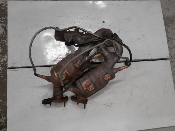 Usagé Catalyseur Alfa Romeo 159 (939AX) 1.9 JTS 16V Prix € 335,00 Règlement à la marge proposé par A.T.S. van de Wiel