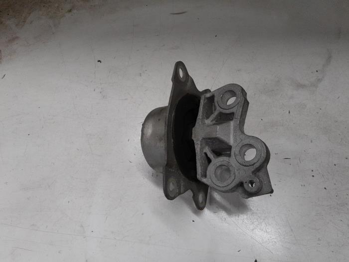 Used Engine mount Alfa Romeo 159 (939AX) 1.9 JTS 16V Price € 240,00 Margin scheme offered by A.T.S. van de Wiel