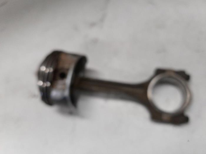 Gebrauchte Kolben Alfa Romeo 159 (939AX) 1.9 JTS 16V Preis € 75,00 Margenregelung angeboten von A.T.S. van de Wiel