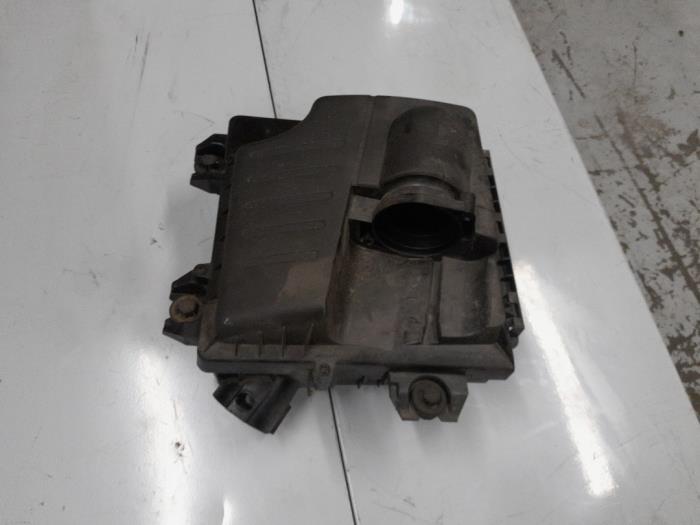 Gebrauchte Luftfiltergehäuse Opel Vivaro 2.0 CDTI Preis € 45,00 Margenregelung angeboten von A.T.S. van de Wiel
