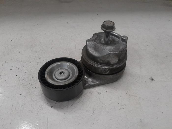 Usados Rodillo tensor correa múltiple Alfa Romeo Giulia (952) 2.0 T 16V Veloce Precio € 25,00 Norma de margen ofrecido por A.T.S. van de Wiel