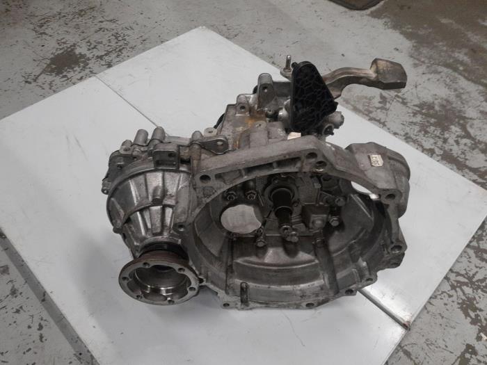Usagé Boîte de vitesse Volkswagen Caddy IV 2.0 TDI 75 Prix € 775,00 Règlement à la marge proposé par A.T.S. van de Wiel