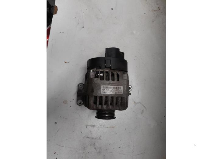 Gebrauchte Dynamo Fiat 500 (312) 1.4 16V Preis € 55,00 Margenregelung angeboten von A.T.S. van de Wiel