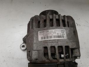 Dynamo van een Fiat 500 (312) 1.4 16V 2008