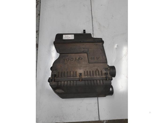 Gebrauchte Luftfiltergehäuse Fiat 500 (312) 1.4 16V Preis € 140,00 Margenregelung angeboten von A.T.S. van de Wiel