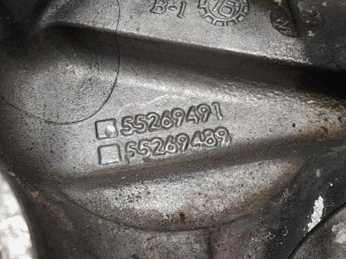 Engine mount from a Alfa Romeo Giulietta (940) 1.75 TBI 16V QV 2017
