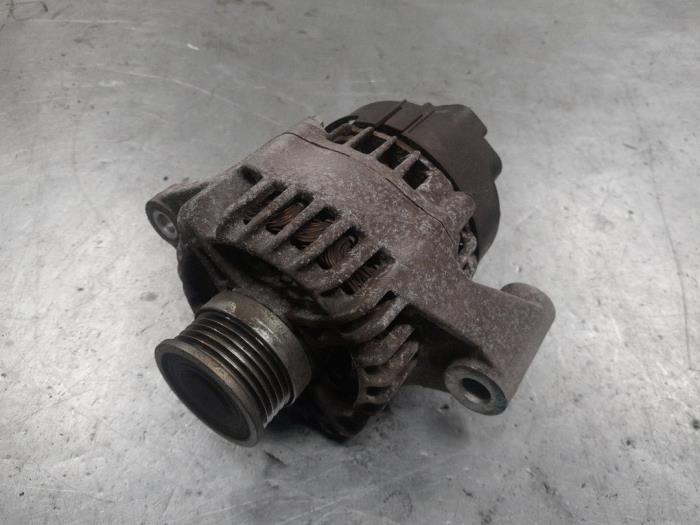 Usagé Dynamo Fiat 500/595/695 1.4 T-Jet 16V 695 Prix € 90,00 Règlement à la marge proposé par A.T.S. van de Wiel