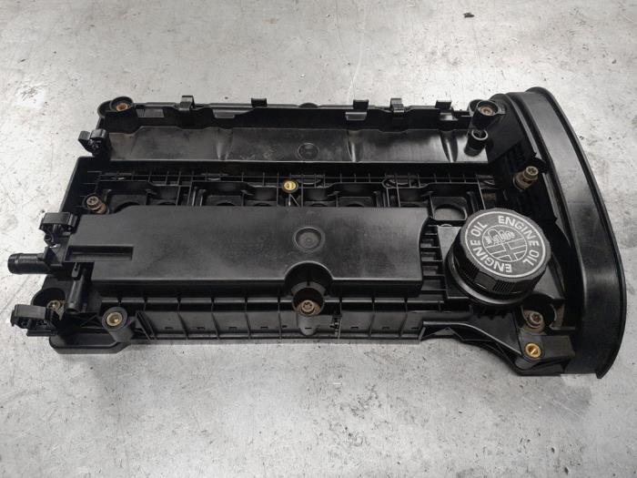 Ventildeckel van een Alfa Romeo 147 (937) 1.6 HP Twin Spark 16V 2006