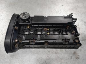 Ventildeckel van een Alfa Romeo 147 (937) 1.6 HP Twin Spark 16V 2006