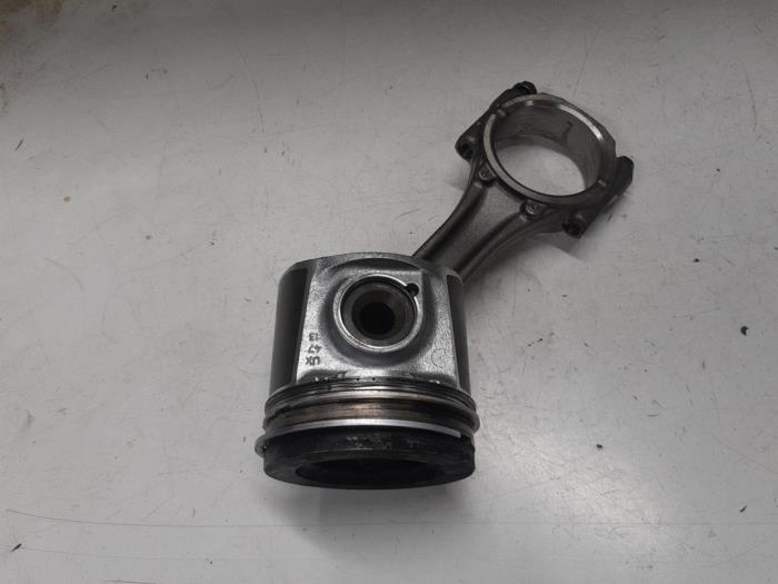 Usagé Piston Fiat Ducato (250) 2.3 D 150 Multijet Prix € 190,00 Règlement à la marge proposé par A.T.S. van de Wiel