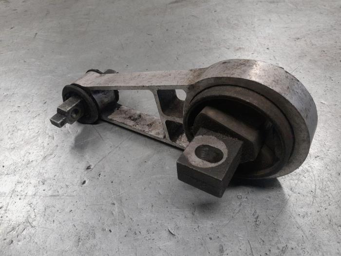 Used Engine mount Alfa Romeo 159 Sportwagon (939BX) 2.0 JTDm 170 16V Price € 140,00 Margin scheme offered by A.T.S. van de Wiel