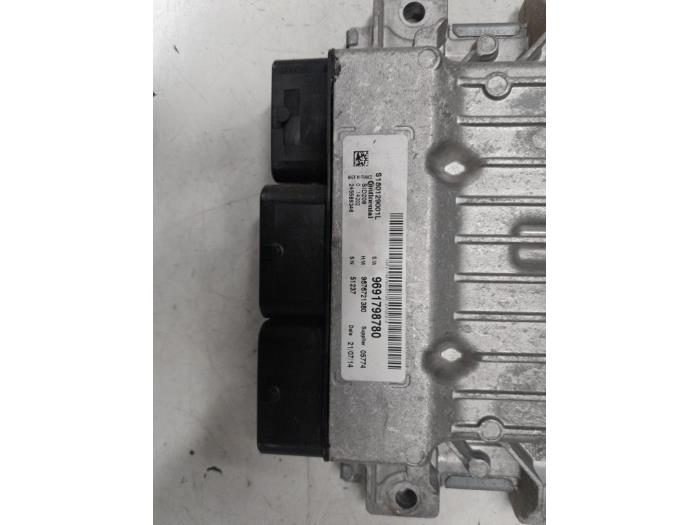 Engine management computer from a Peugeot Boxer (U9) 2.2 Blue HDi 120 2015