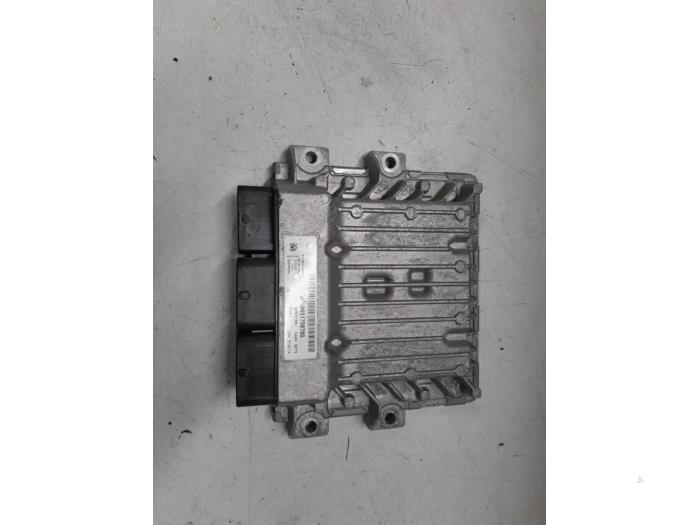 Used Engine management computer Peugeot Boxer (U9) 2.2 Blue HDi 120 Price € 485,00 Margin scheme offered by A.T.S. van de Wiel