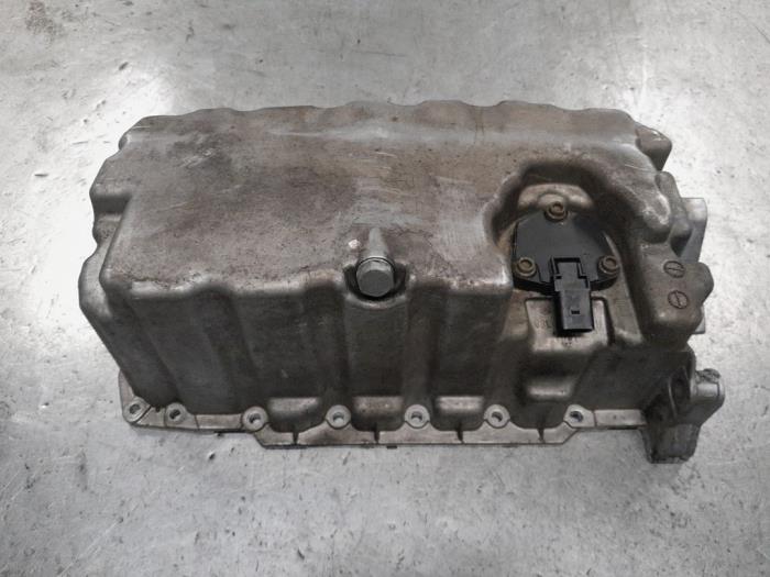 Usagé Couvercle carter Volkswagen Transporter T5 2.0 BiTDI DRF Prix € 55,00 Règlement à la marge proposé par A.T.S. van de Wiel