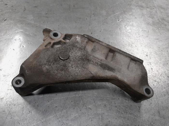Used Engine mount Volkswagen Transporter T5 2.0 BiTDI DRF Price € 20,00 Margin scheme offered by A.T.S. van de Wiel