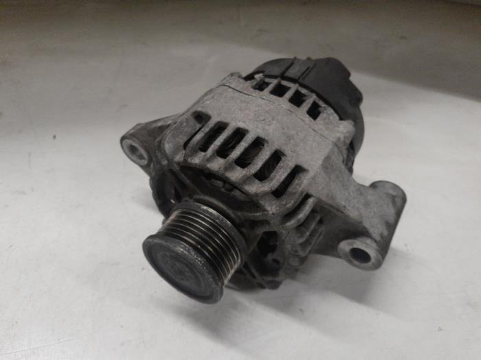 Begagnade Dynamo Alfa Romeo 159 Sportwagon (939BX) 2.0 JTDm 170 16V Pris € 35,00 Marginaltabell erbjuds av A.T.S. van de Wiel
