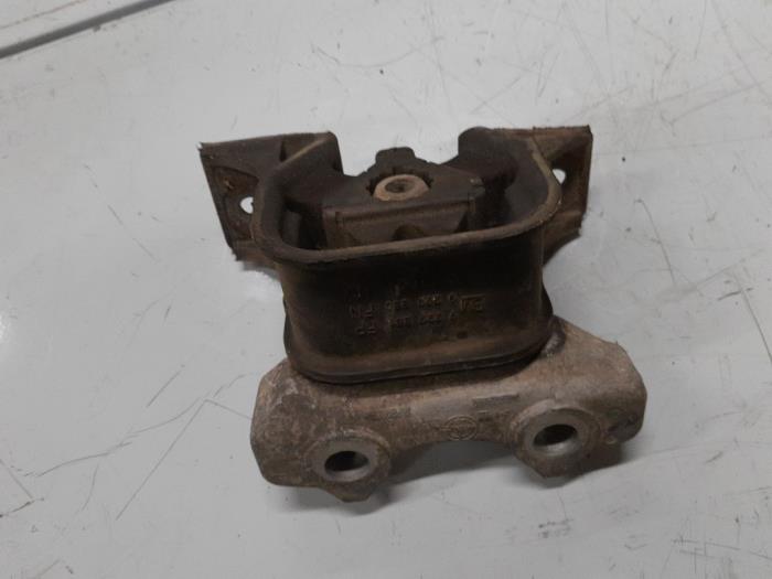 Used Engine mount Opel Combo (Corsa C) 1.3 CDTI 16V Price € 30,00 Margin scheme offered by A.T.S. van de Wiel