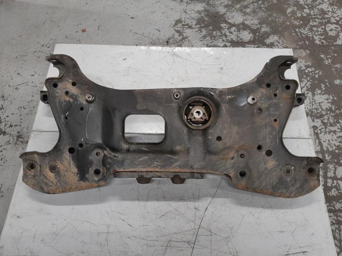 Used Subframe Volkswagen Caddy IV 2.0 TDI 122 4Motion Price € 95,00 Margin scheme offered by A.T.S. van de Wiel