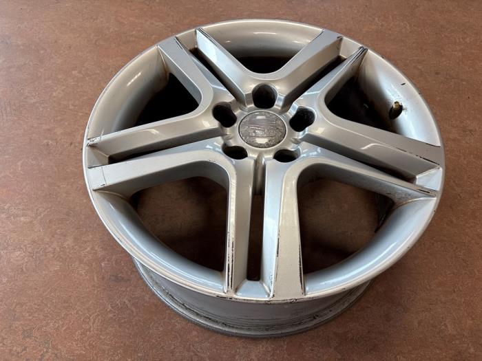 Używane Obrecz Seat Altea XL (5P5) 1.2 TSI Cena € 85,00 Procedura marży oferowane przez A.T.S. van de Wiel