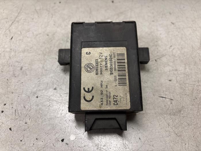 Begagnade Relä Alfa Romeo 156 Pris € 25,00 Marginaltabell erbjuds av A.T.S. van de Wiel