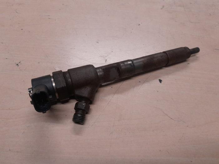 Usagé Injecteurs Opel Combo 1.3 CDTI 16V ecoFlex Prix € 70,00 Règlement à la marge proposé par A.T.S. van de Wiel